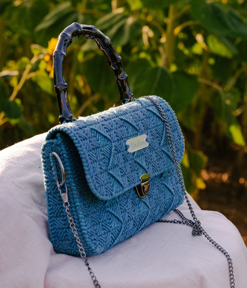 Sac en crochet rigide bleu canard