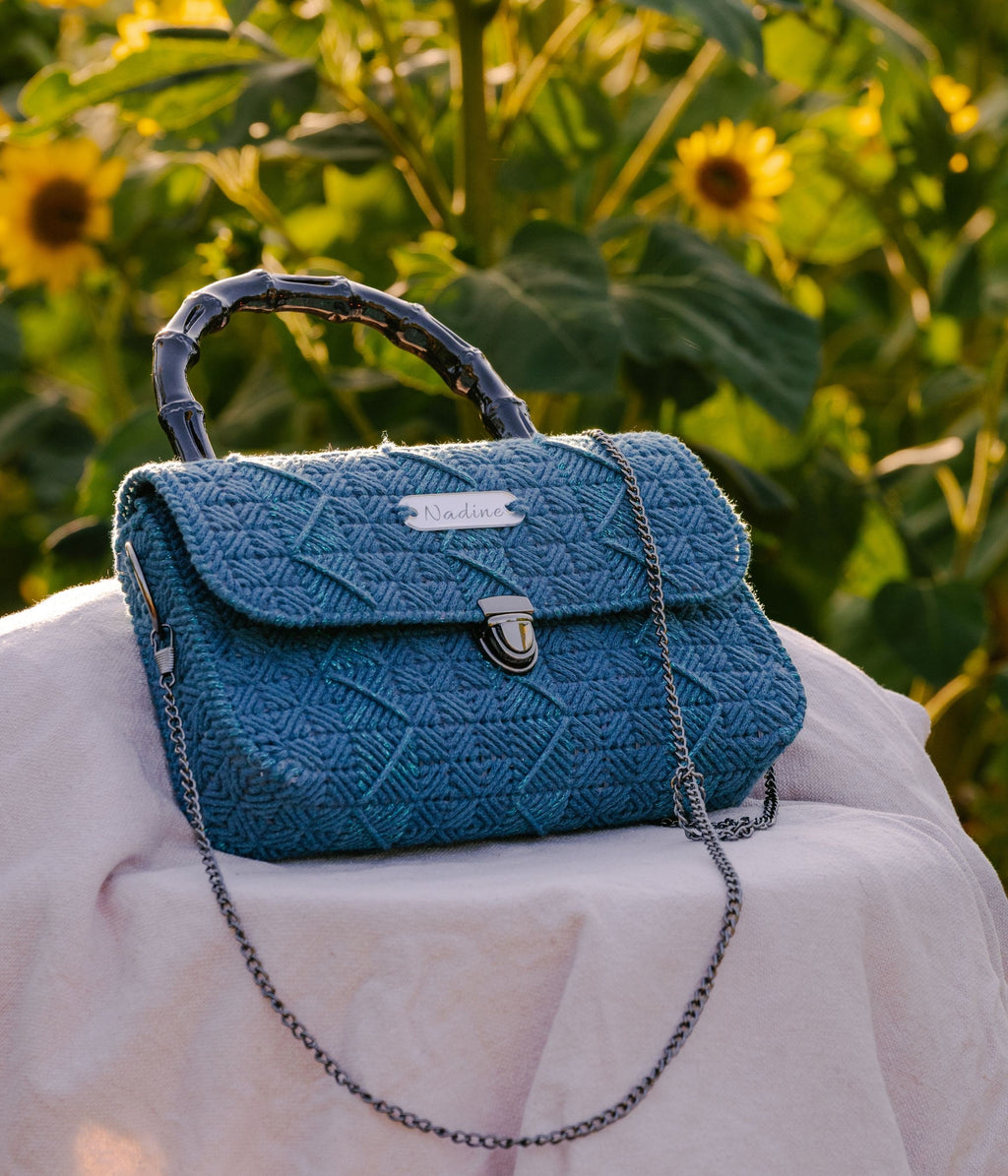 Sac en crochet rigide bleu canard