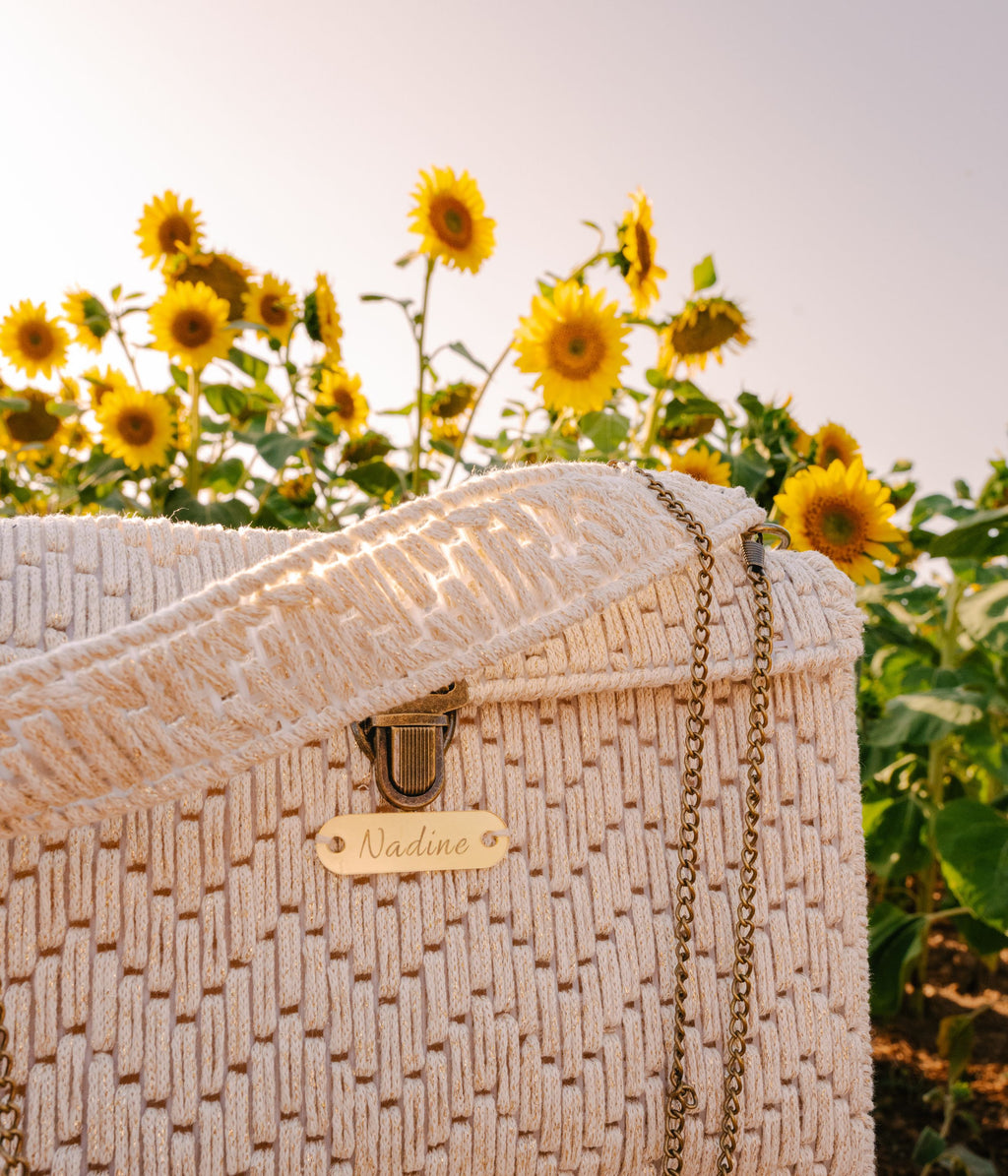 Sac rigide en crochet écru