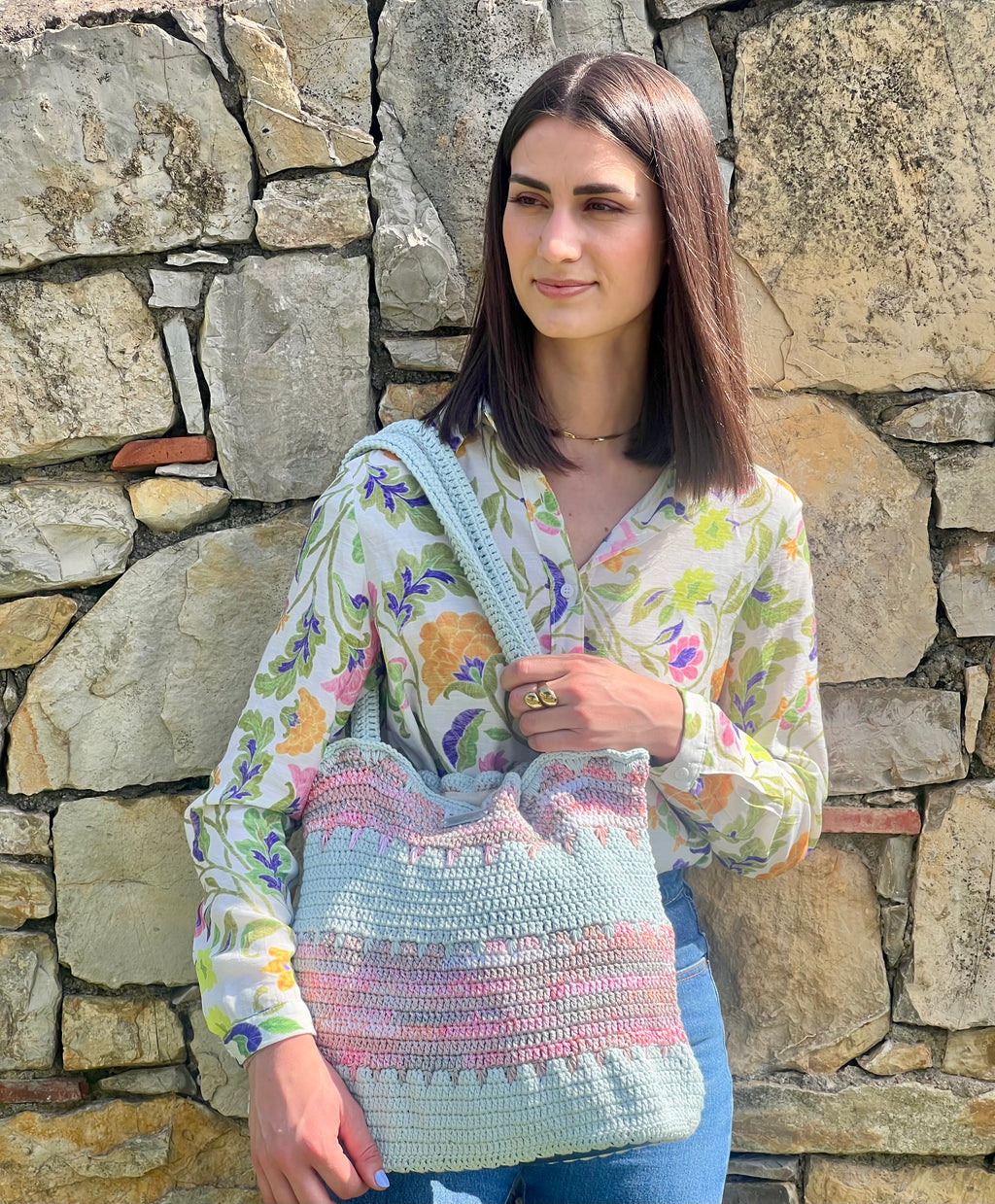 Grand sac de plage en crochet bleu ciel
